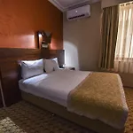 Elan Pera 3*