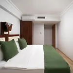 Elan Pera Szálloda 3*