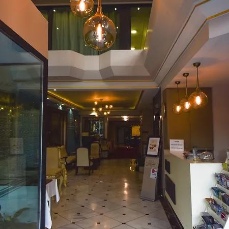 Elan Pera 3*
