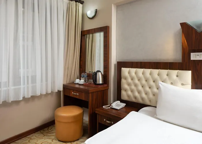 Elan Pera Hotel 3*