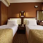 Elan Pera Hotel 3*