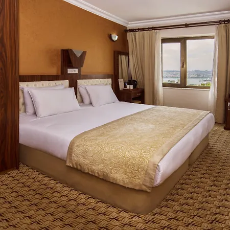 Otel Elan Pera