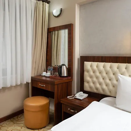 Elan Pera Hotel 3*