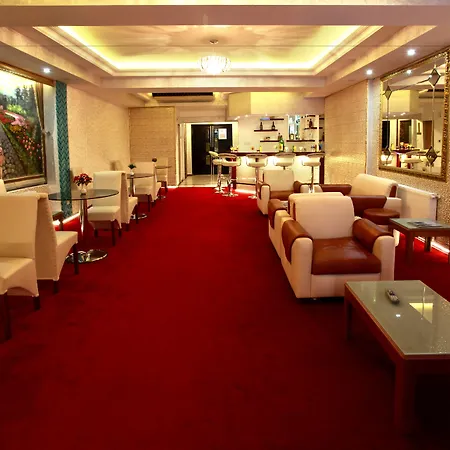 Elan Pera Hotel 3*